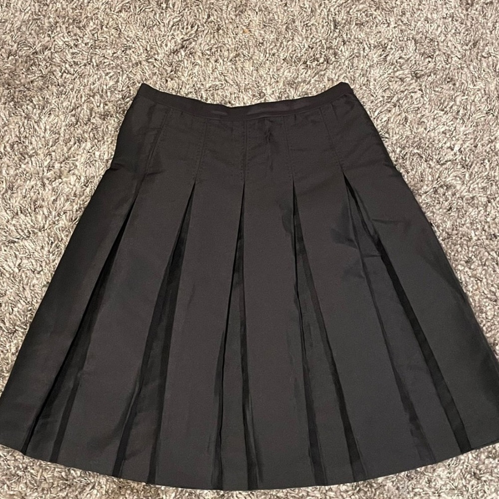 Good condition pleated black Moschino skirt
